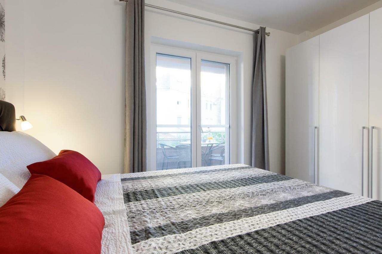 Apartment Relja Zadar Exteriör bild